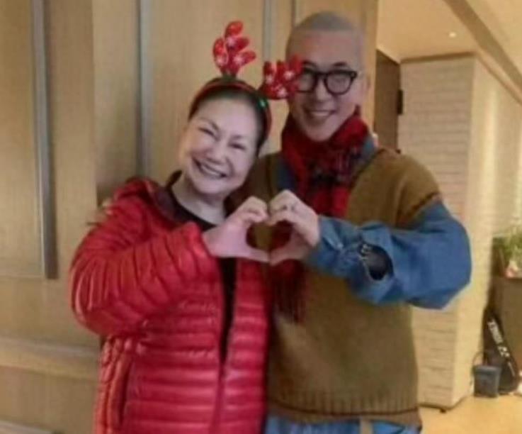 汪小菲和筱梅想带回来也带不了啊！徐家会给孩子证件吗？不要再伤害两个孩子了。
 