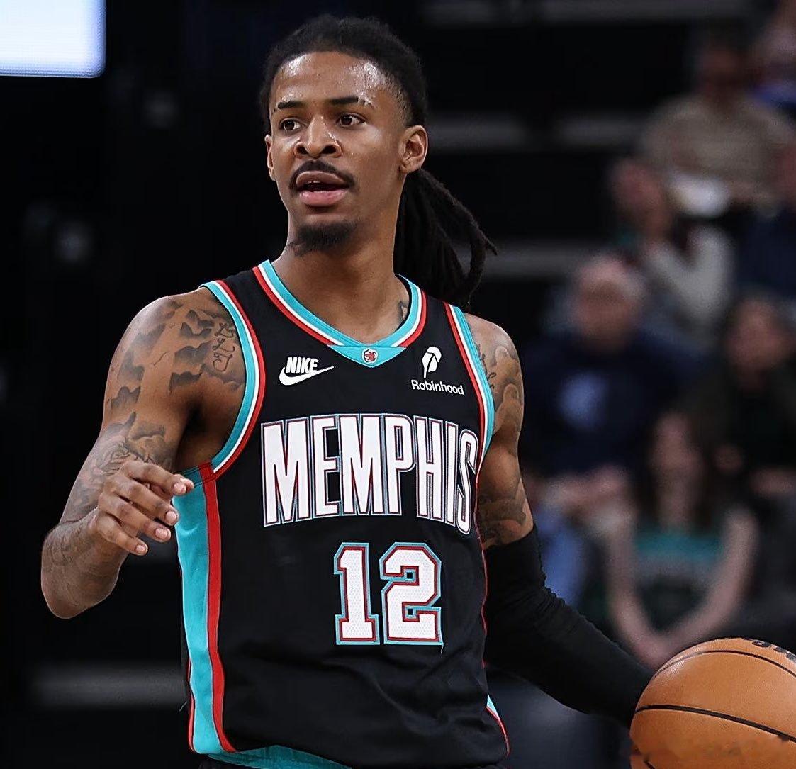 Fischer：消息人士透露，森林狼和热火仍然认为今天自己有机会得到字母哥。雄鹿