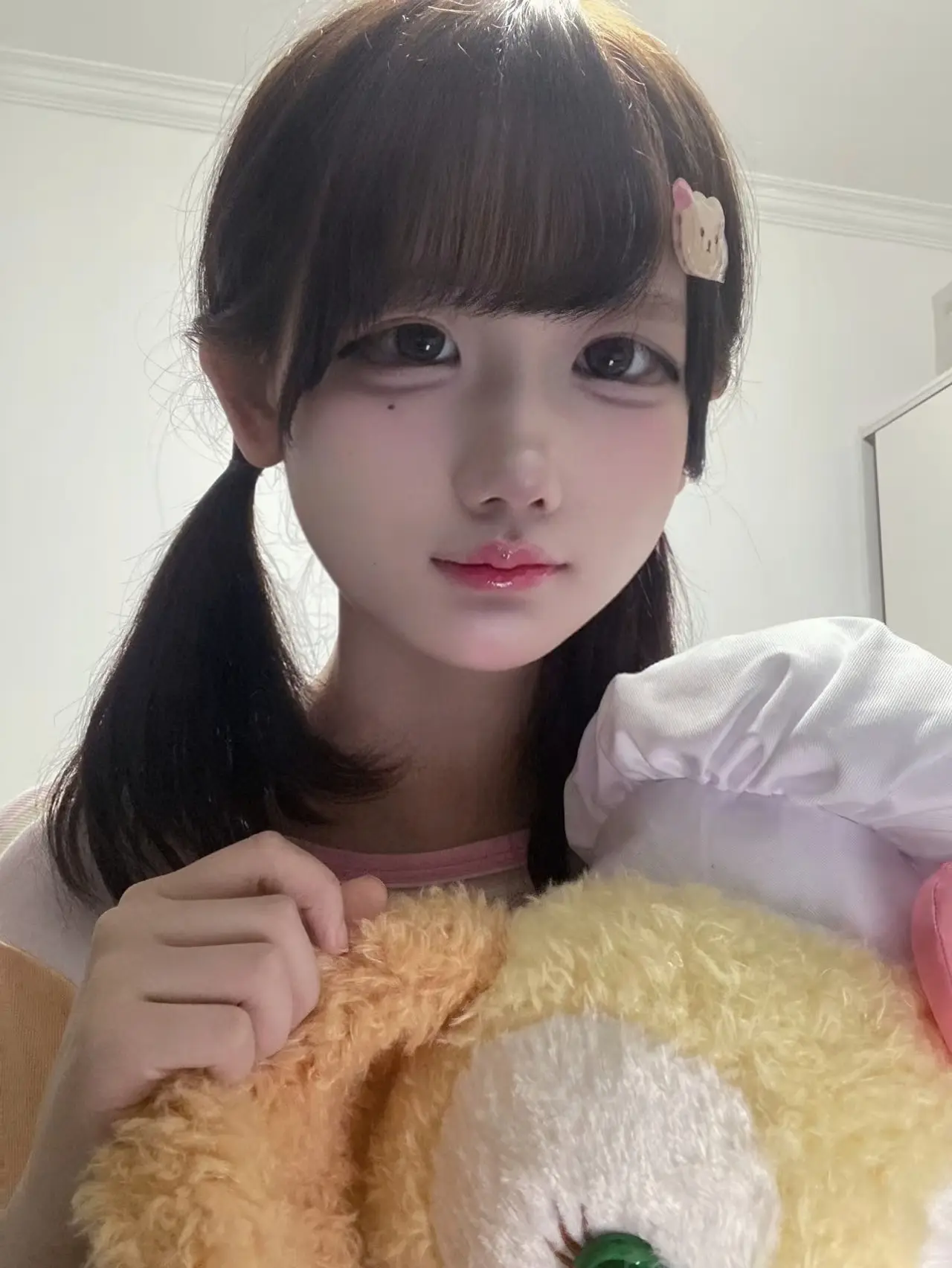 明明没人心疼 还总是一副长不大的样子