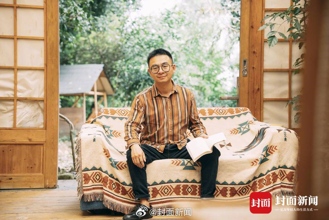 【#30岁年轻人辞去公务员回农村创业#：不应该贬低任何一个选择】#宇宙的尽头不一