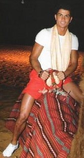 又是一张没见过的小小罗照片