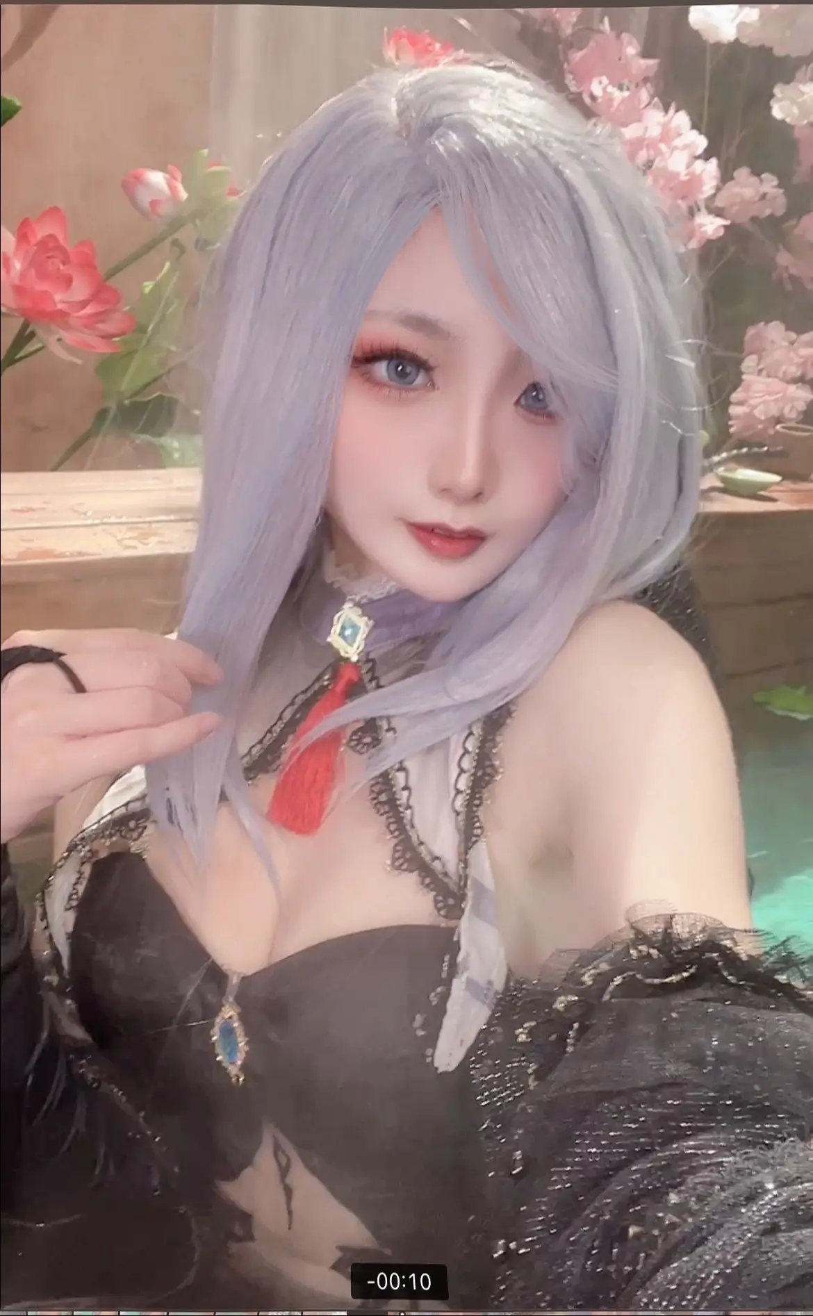 小姨洗澡 什么样的coser拍照洗澡，是我没错了