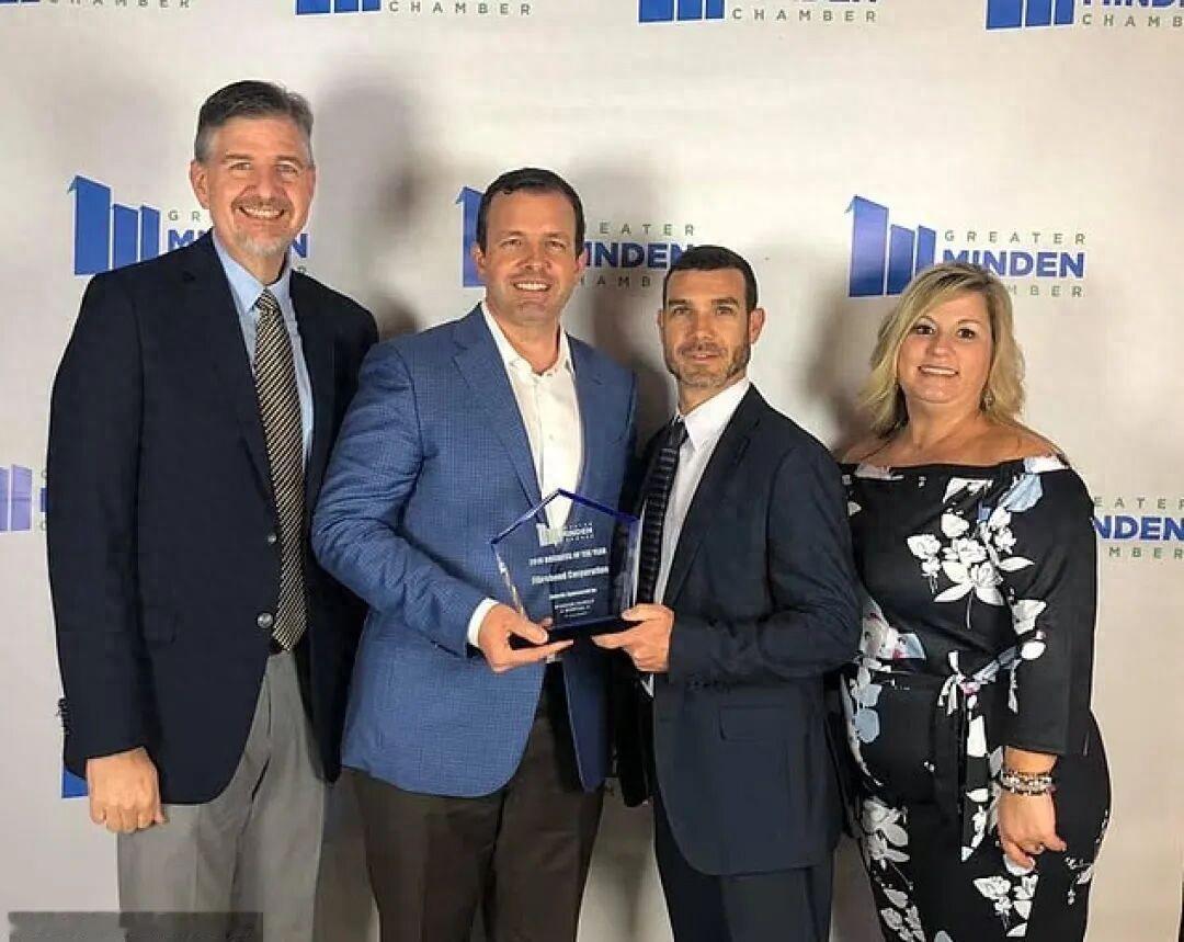 爽文照进现实？绝世好老板！近日，美国老板把公司卖掉后，拿出2.4亿给员工发奖金，