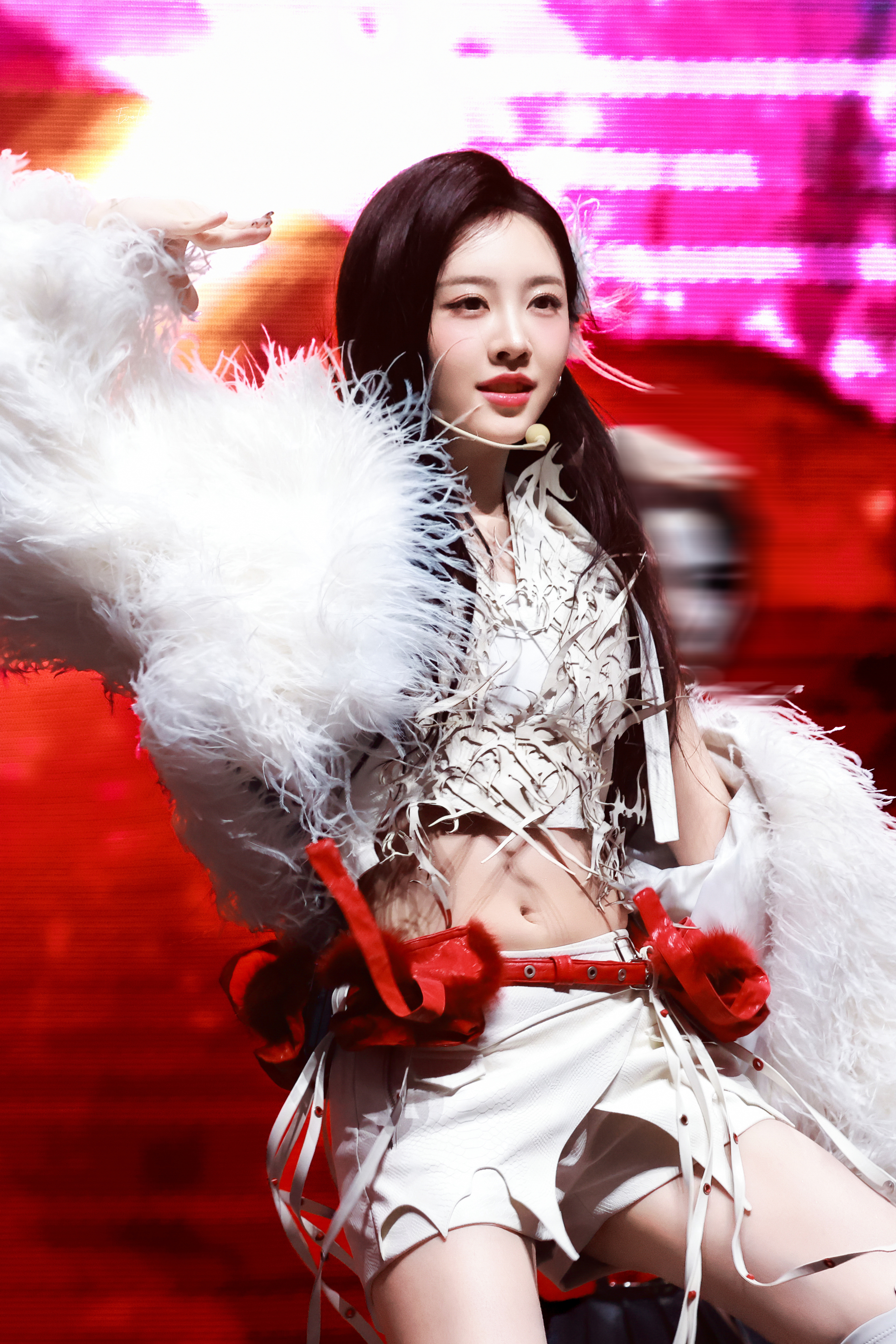 【李芊语】Red赤焰红一周年特别舞台 ​​​好红好美的芊语 ​​​
