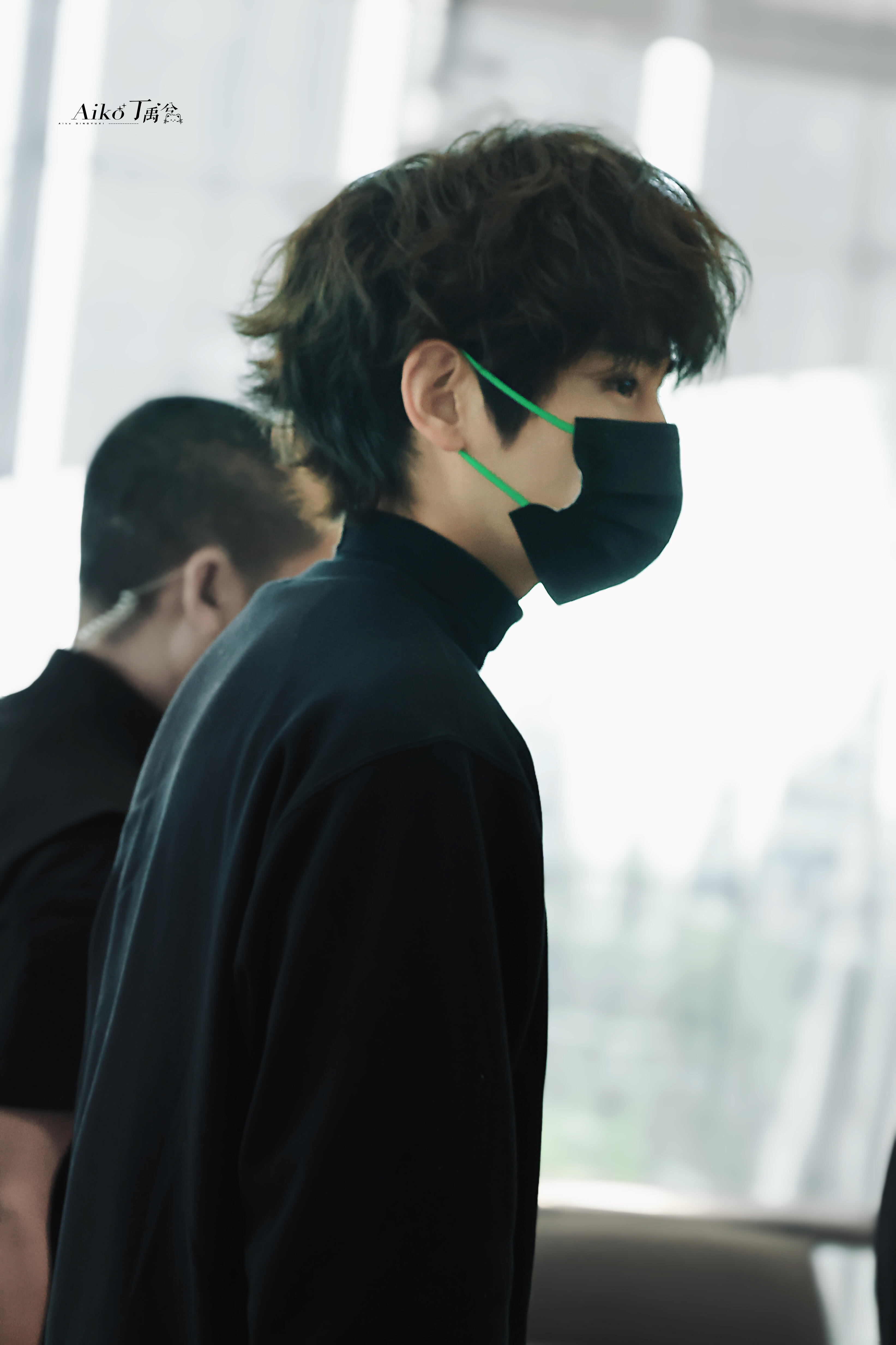 ruarua卷毛禹兮头🤲丁禹兮卷毛发型回国路透 ​​​