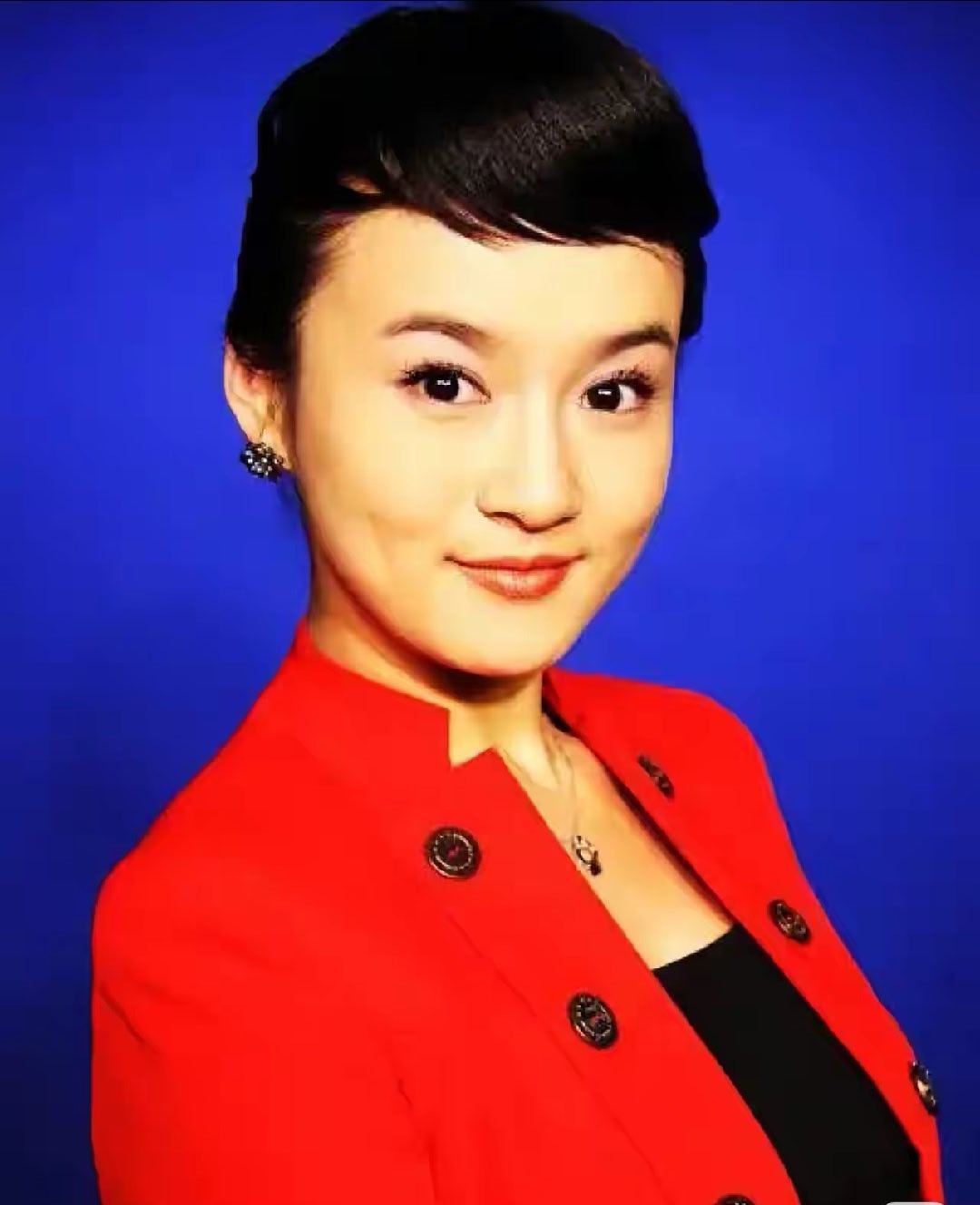 这六张照片竟然都是冉莹颖，谁能告诉我冉莹颖真实的长相？不知邹市明还能认得出老婆不