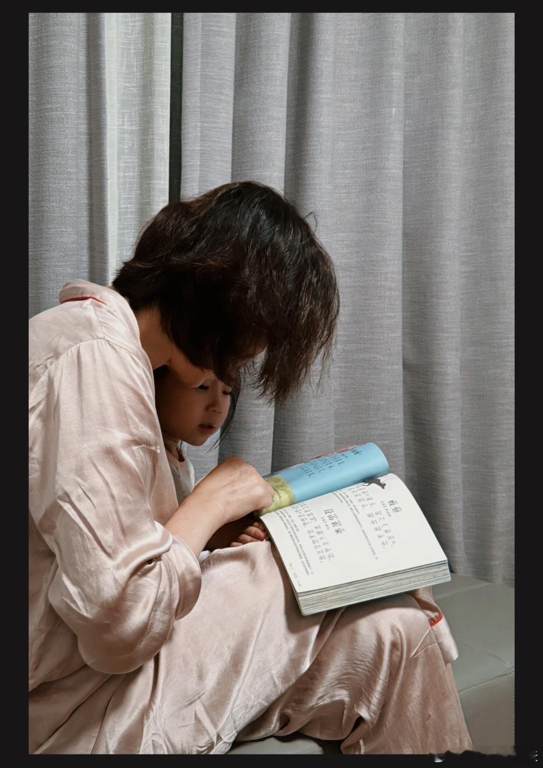 #咕噜上学记# 【辛夷坞】  唐 王维木末芙蓉花山中发红萼涧户寂无人纷纷开且落遭