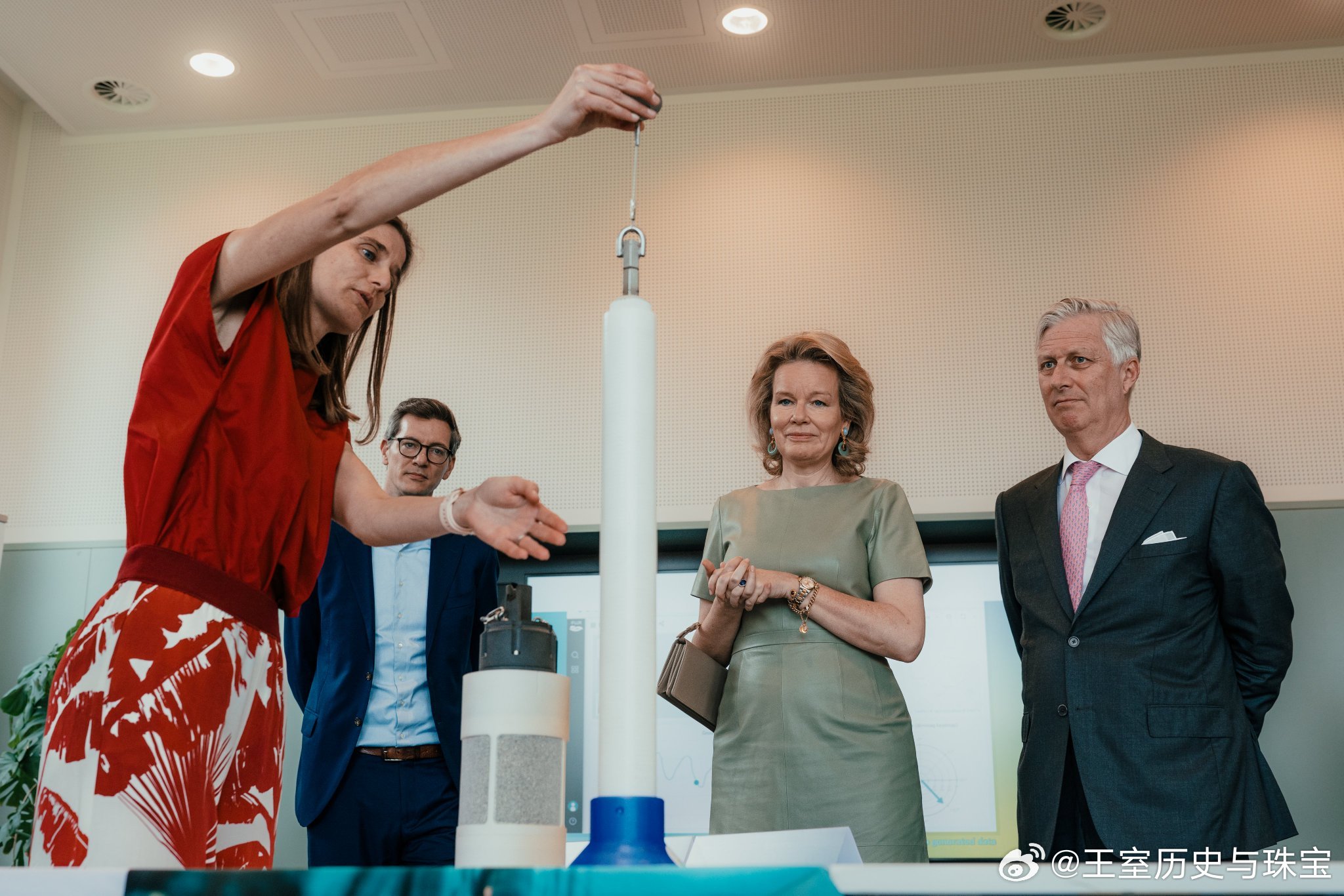 新闻 2026.3.10 比利时国王夫妇访问安特卫普，参观安特卫普大学科技园及访