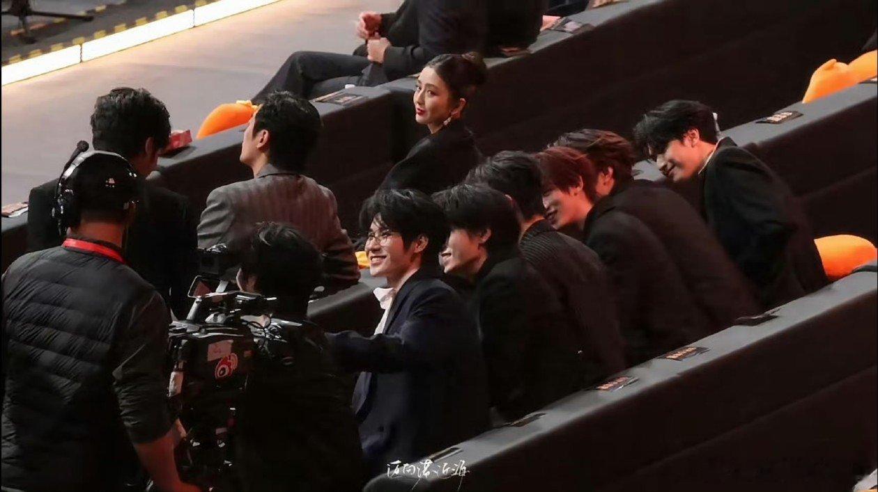 花花花花花海时代少年团花海同框花海加入时代少年团 花海也是加入时代少年团了 20