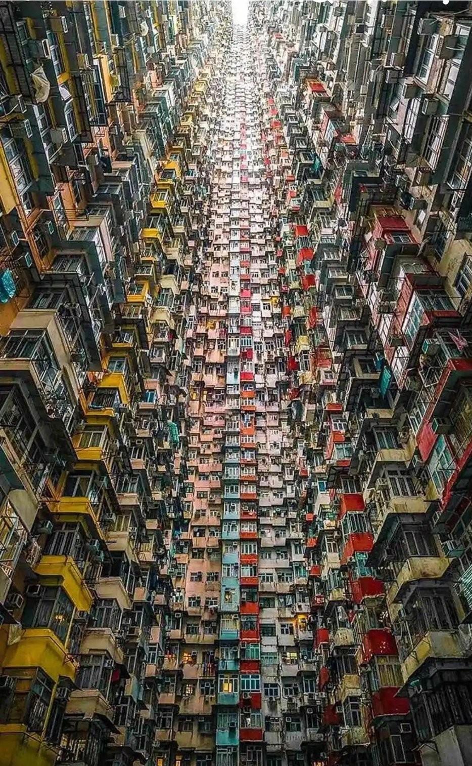 当下中国数学难以逃脱的痼疾：微积分“困局”。
微积分没啥大用，它与科技也没有关系