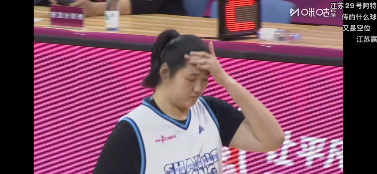 你们只看张子宇上场之后她的个人得分，你们不看她上场以后对手多拿了多少分啊[捂脸]