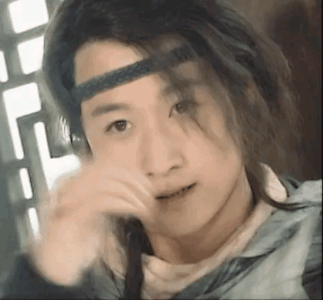 吴京 时代峰峻古代电影镖人 你要是见过1999年小鲜肉时期的吴京这可是谢楠初中时