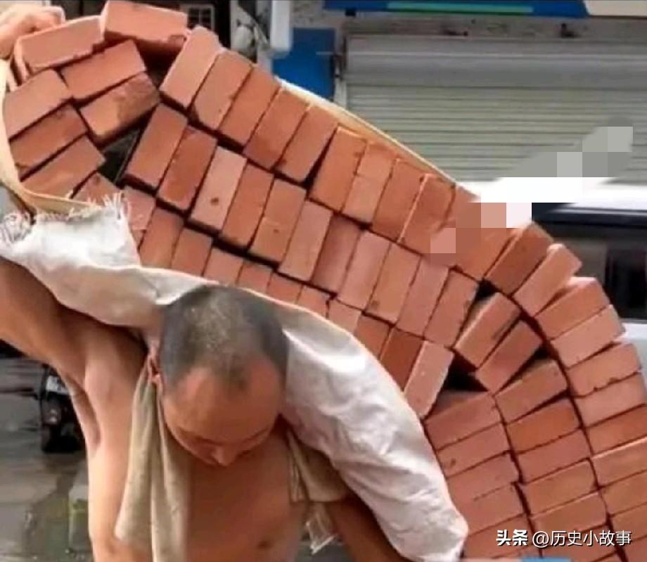 "这是有命挣，没命花的钱！"3月22日，广东广州，一位35岁小伙每天靠着"苦力"