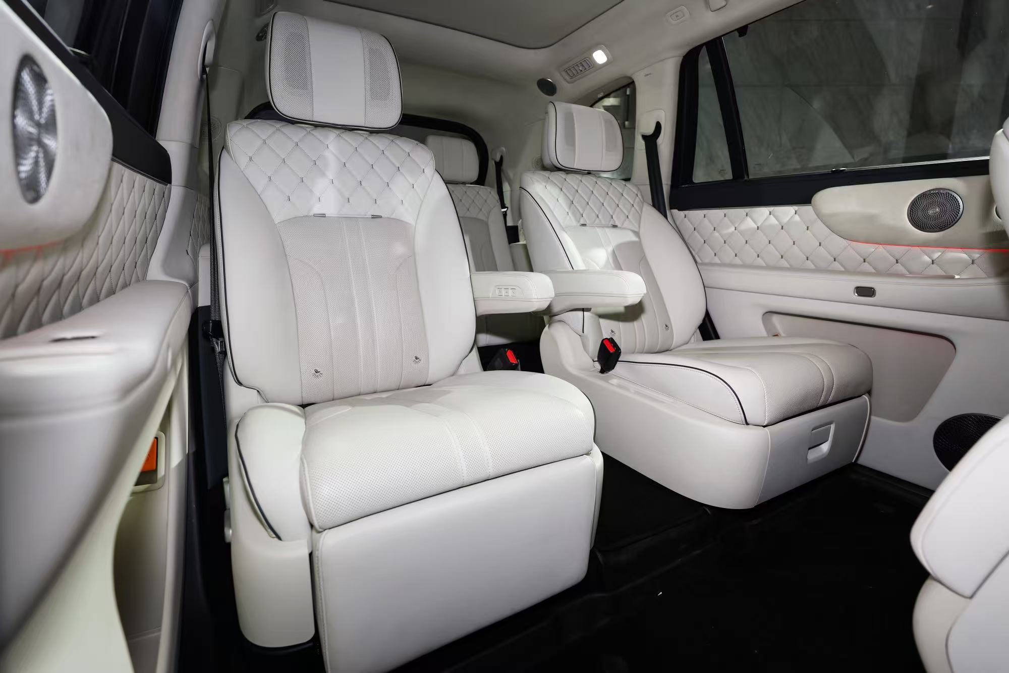 魏牌V9X正式开启预售长城汽车的归元理念，以第一性原理回归造车本源。归元首创“一