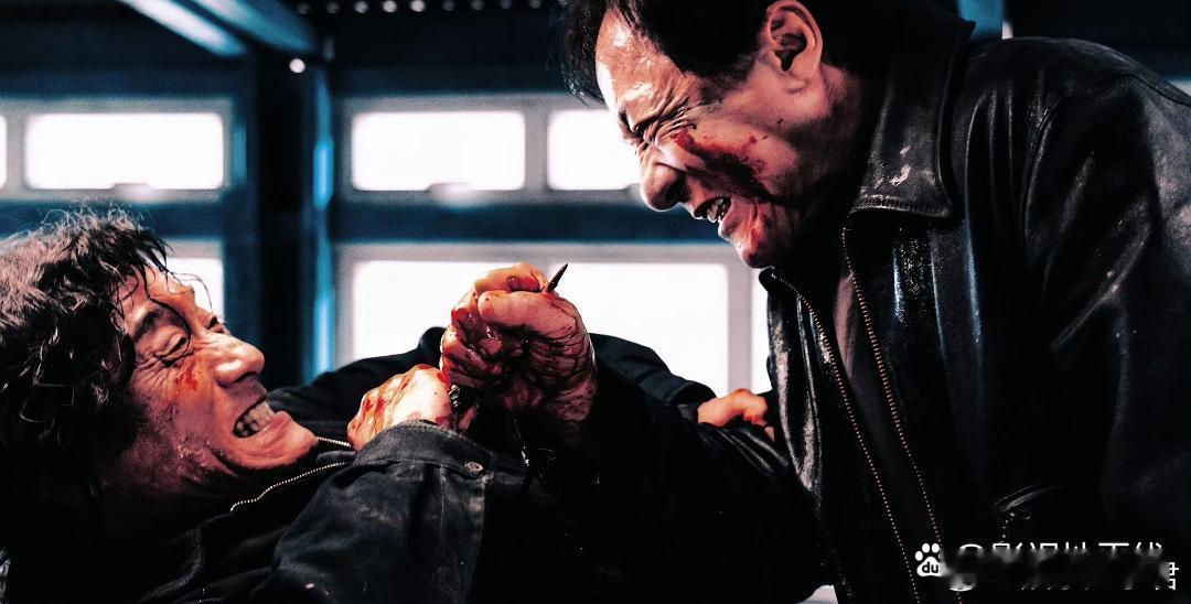 第44届金像奖获奖名单梁家辉凭借《捕风追影》拿下了第44届金像奖最佳男主角， 