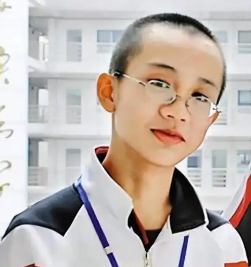 “要是放他回中国，那将是美国科技界的巨大损失！” 美国专家发出慨叹，原来竟是为了