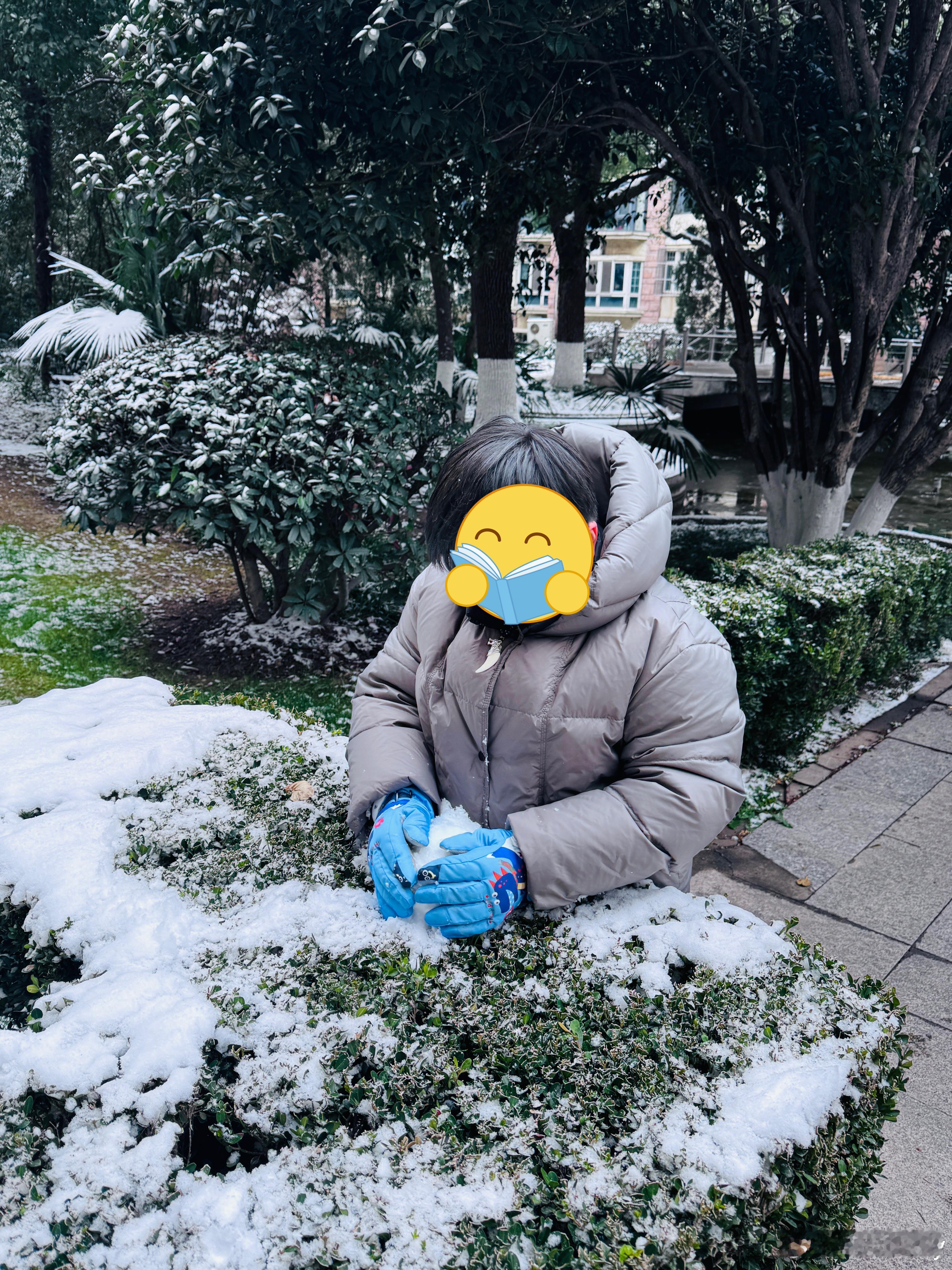 一下雪，整个世界都是孩子的乐园！你好同学
