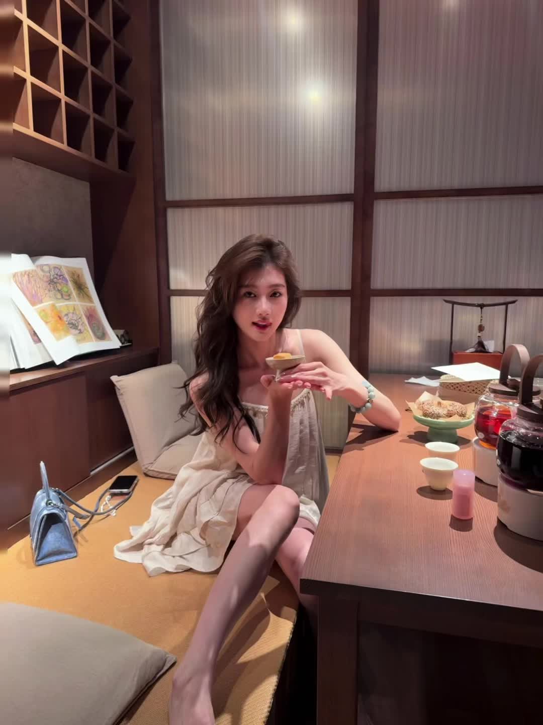 朋友劝我可别傻 她的笑真的好甜