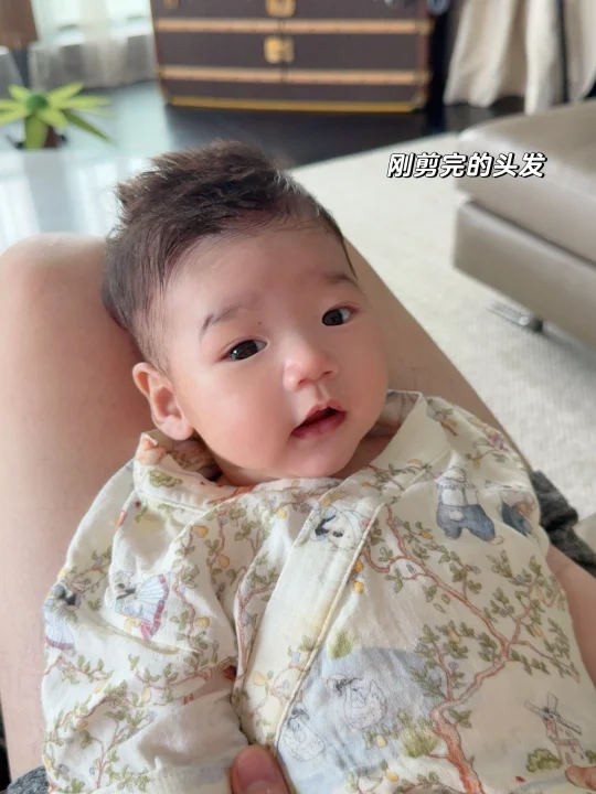 儿子的新发型！全靠爹的手艺！