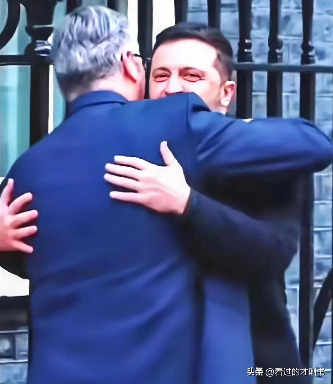 后果是会让俄乌这场战争没完没了地继续下去。国际社会的主流立场是呼吁立即停火，通过