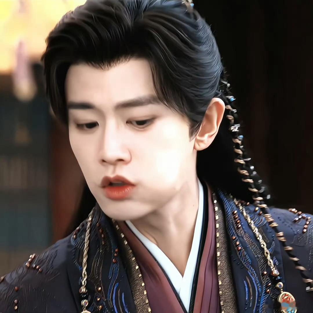 任嘉伦  ♡⃝♡⃝🪁任:Rෆenᥫᩣ༠°☆"我会告诉风,我对你的思念,希望风能