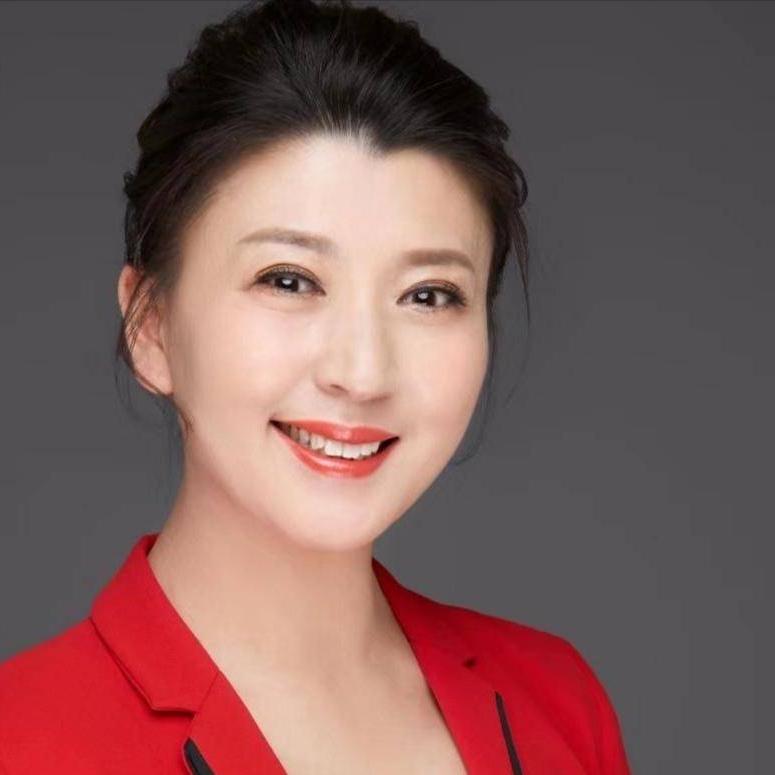 二人转演员，闫学晶说，到了五十岁，我才知道孝顺应该怎么做，有钱了，给妈妈买衣服，