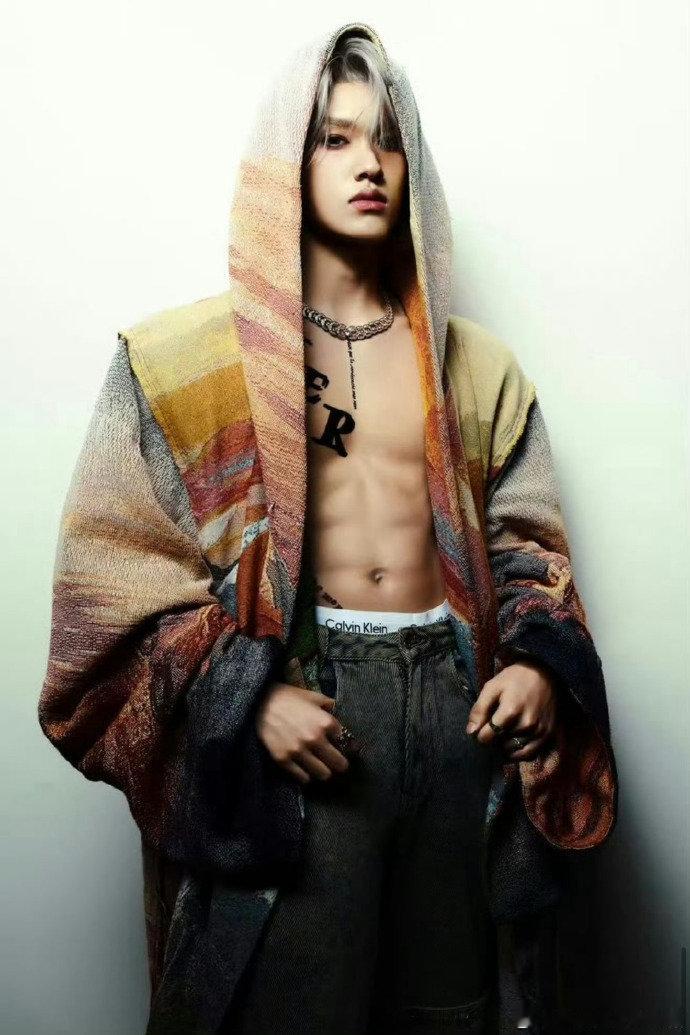 穆祉丞头像换成了张极胸肌 穆祉丞头像换成了张极胸肌 ，荣耀之战的兑现来了，你们别