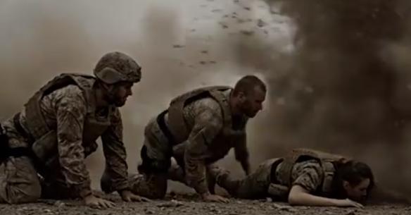 别被电视骗了，上过战场老兵经验之谈：遇到爆炸时，千万不能整个身体趴在地上，但凡卧