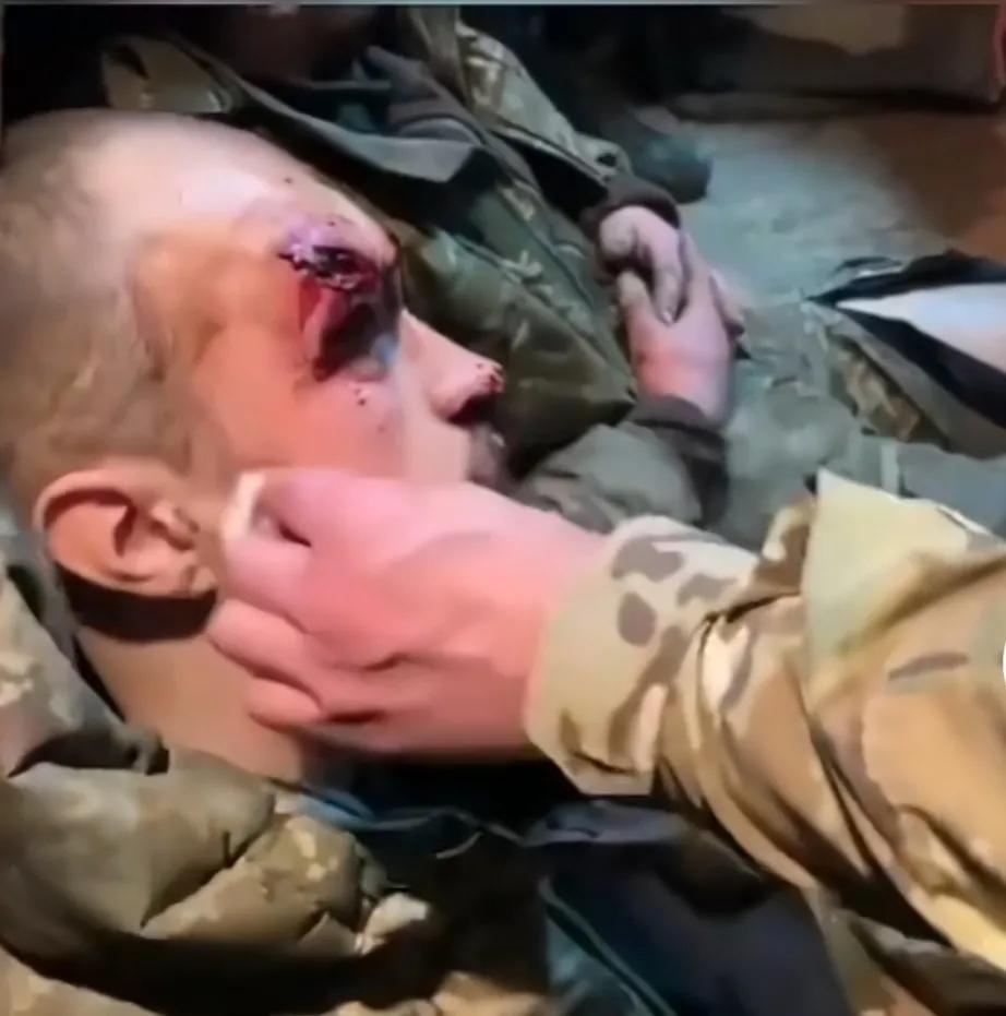突发事件：乌军使用特殊无线电频率，以便乌克兰士兵可以安全地向俄罗斯军队投降。
国