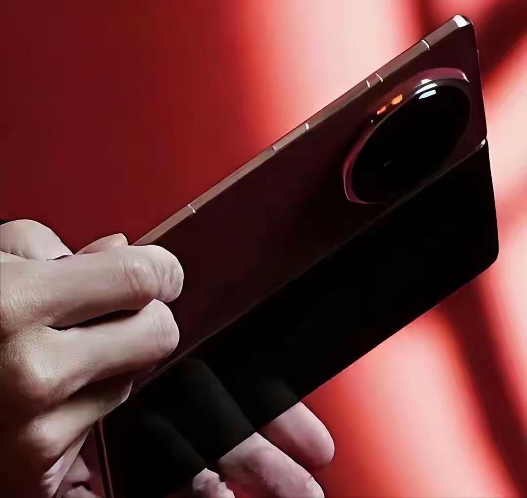 耀粉们看过来！荣耀Magic V6这配置真的把折叠屏的短板全补上了！在保持轻薄手