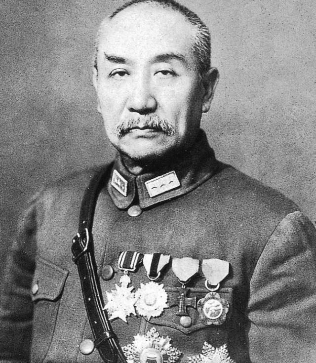 胡耀邦自告奋勇去太原劝降阎军，徐向前的一句话，救了他一命
1948年10月25日