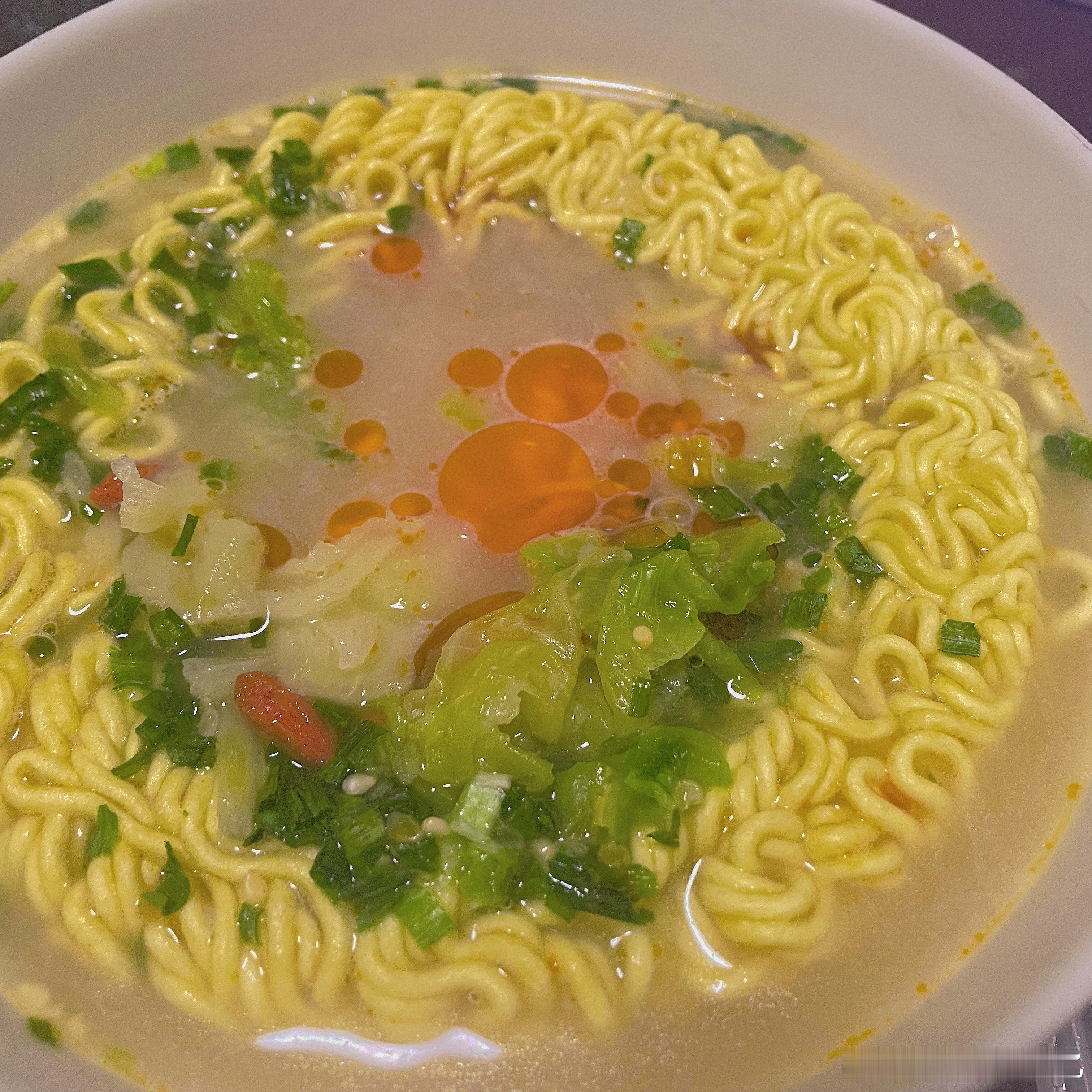 万物皆可麻酱！！嘎“你怎么，不开心吗”Z“没有，累了”嘎“是不是股飘跌了”Z“没