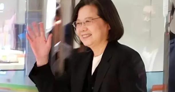 蔡英文窜访日本，日方要求撤回制裁，中国动怒了，我部长取消访日。9月10日，外交部