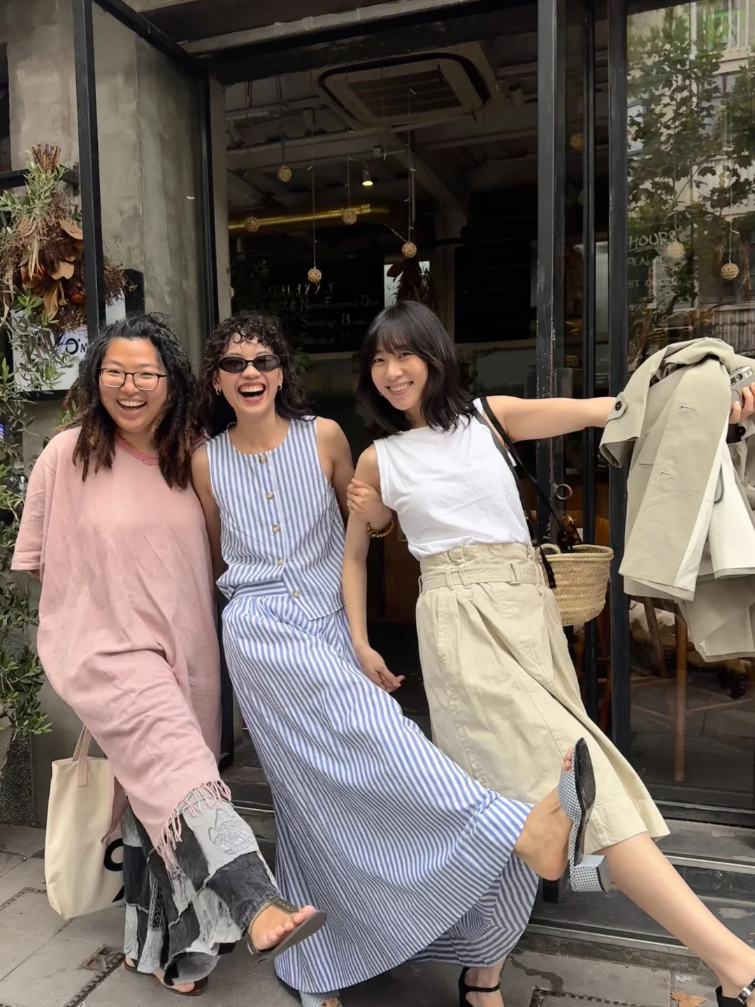 世界好不真实，但很好玩😄