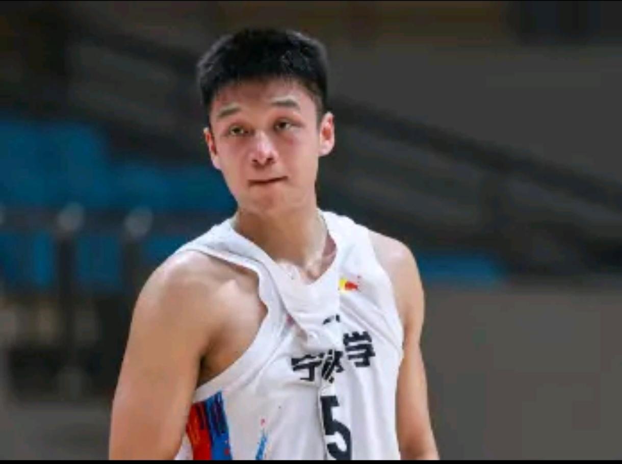 CUBAL东南赛区1/8决赛这场宁波大学和苏州大学的较量太有看头了。宁波大学火力