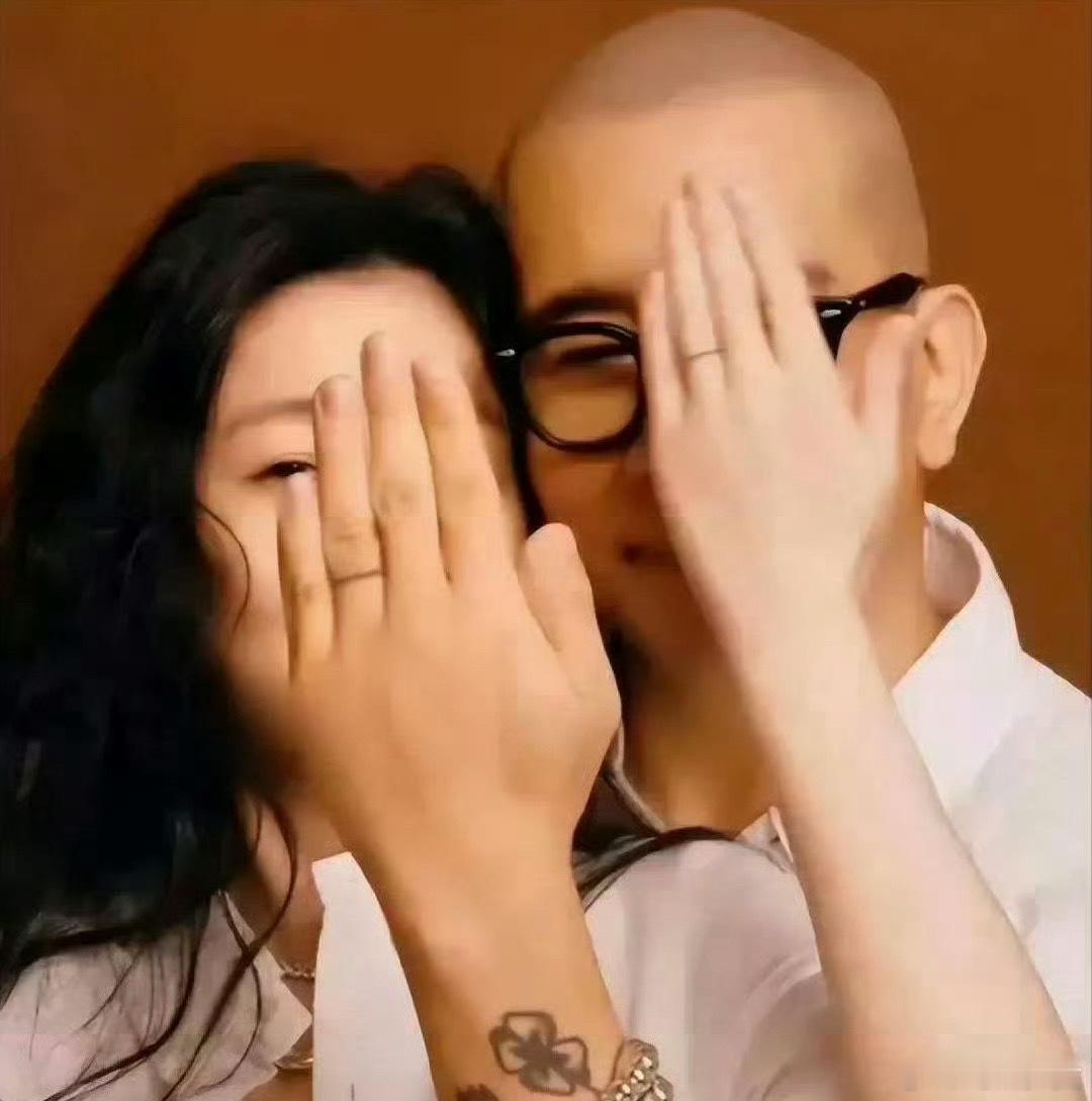 曝具俊晔被赶出大S豪宅法律上讲得挺清楚的，按台湾那边的继承规定，配偶和子女是第一