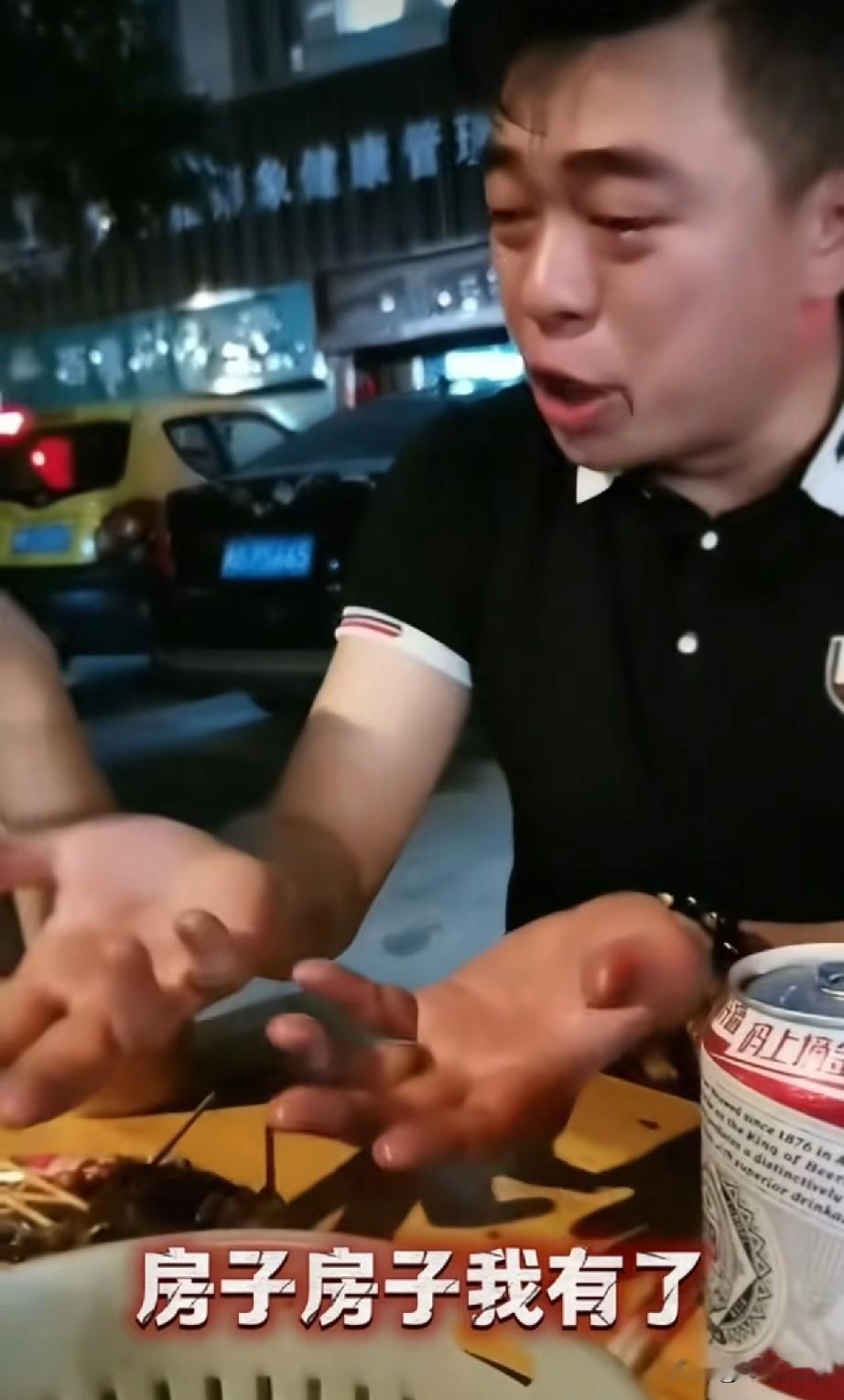 泸州白骨案受害者儿子崩溃痛哭:有房有车、有妻有子，可以抵消没有妈妈带来的痛吗？