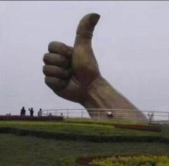 中国品牌出海：从平替到超越
品牌出海逻辑迭代
中国品牌出海正从过去的“性价比”逻