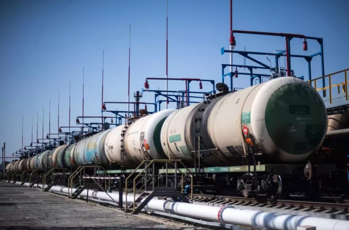 俄罗斯将从4月1日起禁止汽油出口。俄方声明称，俄罗斯副总理诺瓦克指示能源部起草一