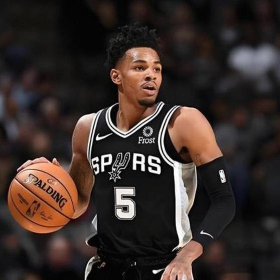 《马刺俩新秀打脸全联盟球探，哈珀抬手三分燃爆AT&T中心，联手布莱恩特助力马刺逆