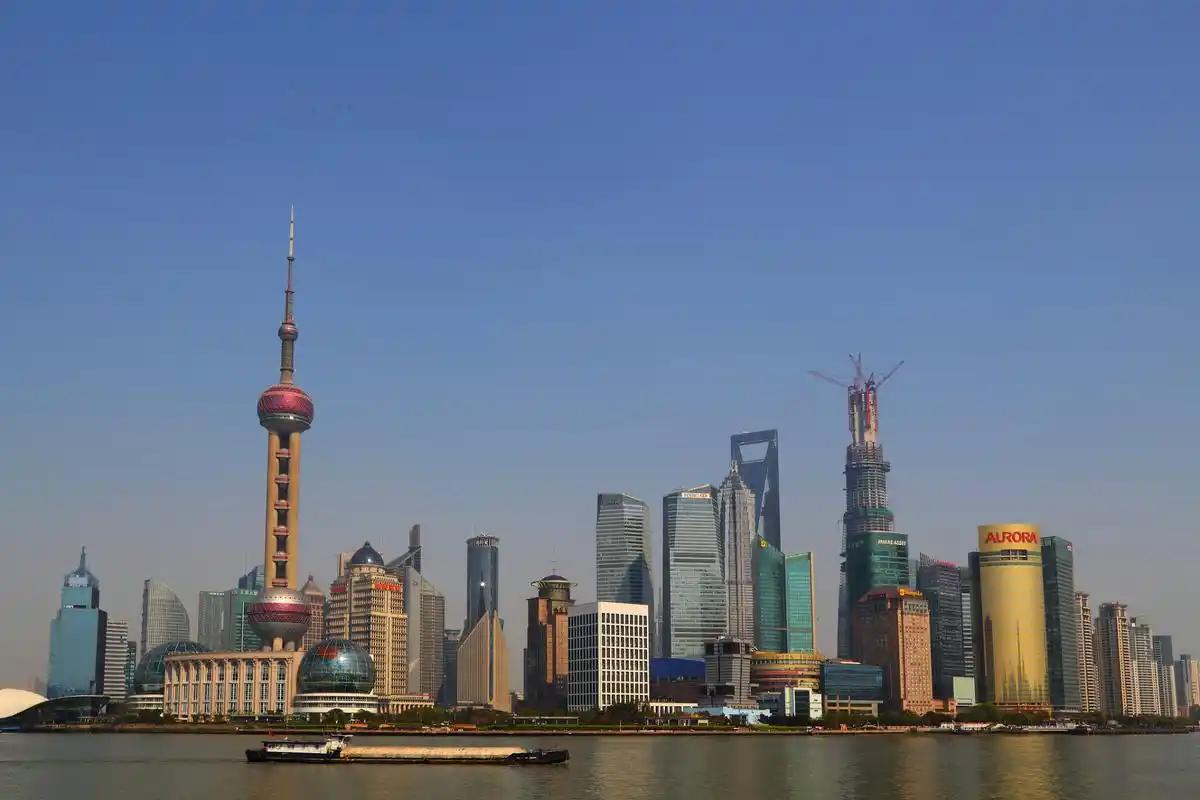 上海楼市又出王炸了！8月20日“沪八条”正式落地，这次的政策简直是把购房者的痛点