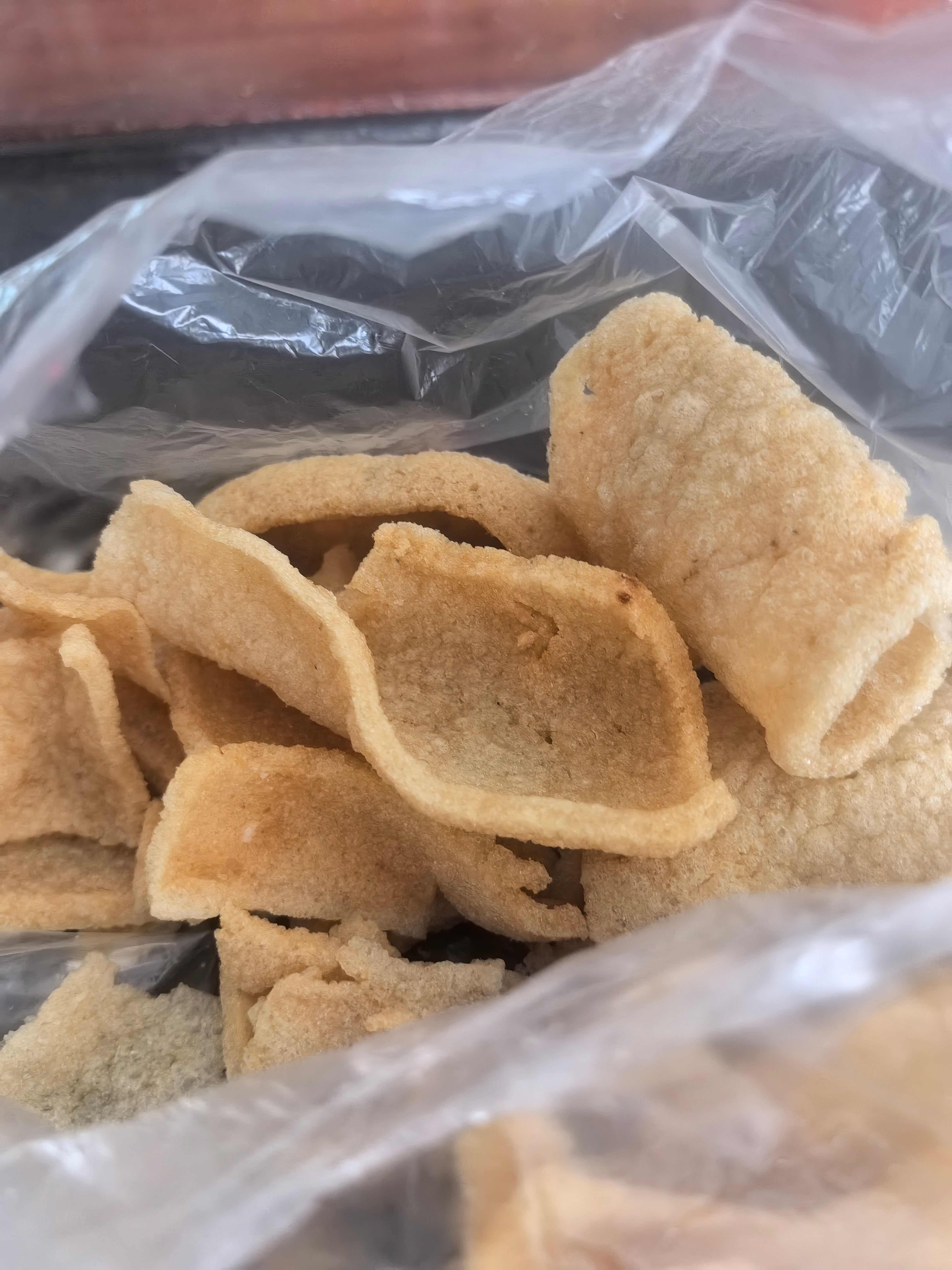 是药三分毒，西医开的药都有这种属性，常见的药丸药片为坤卦，坤有毒。所以长期服用这