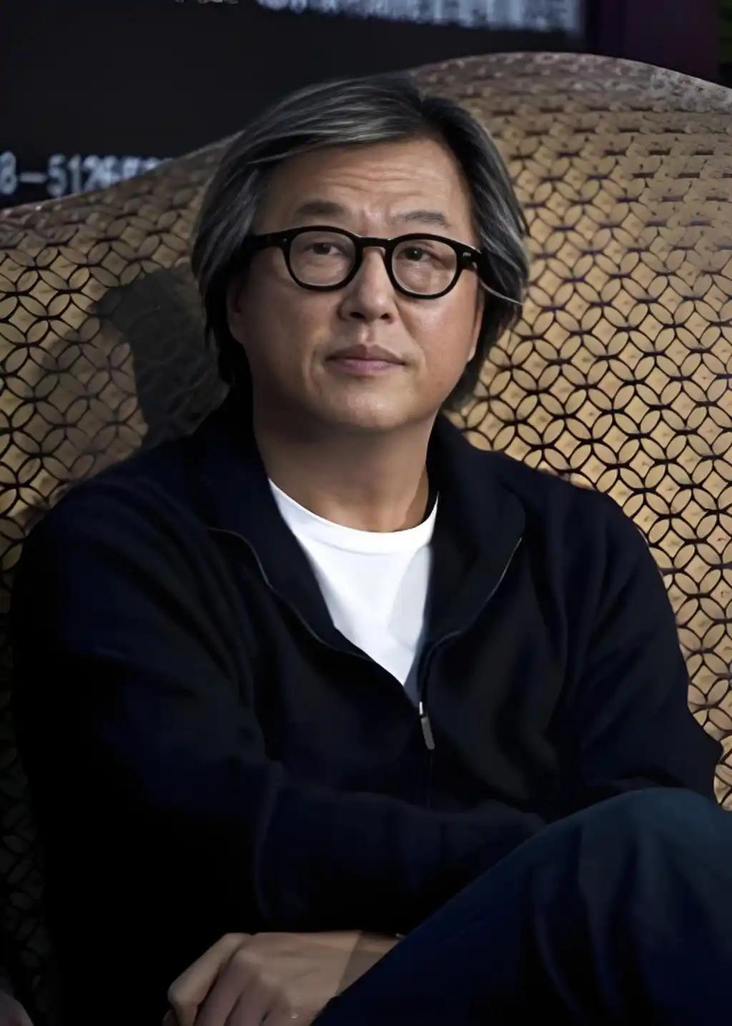 王伟忠谈小s复工王伟忠谈吴宗宪说小S没家教争议 据台媒，1日，王伟忠出席活动时回