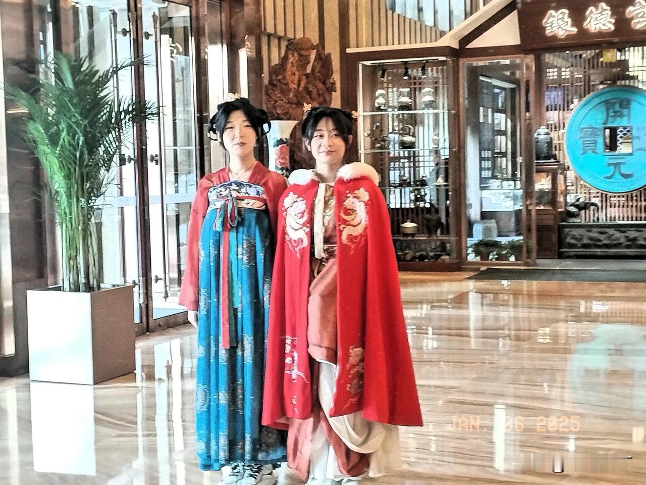 寂寞愁愁寂寞。