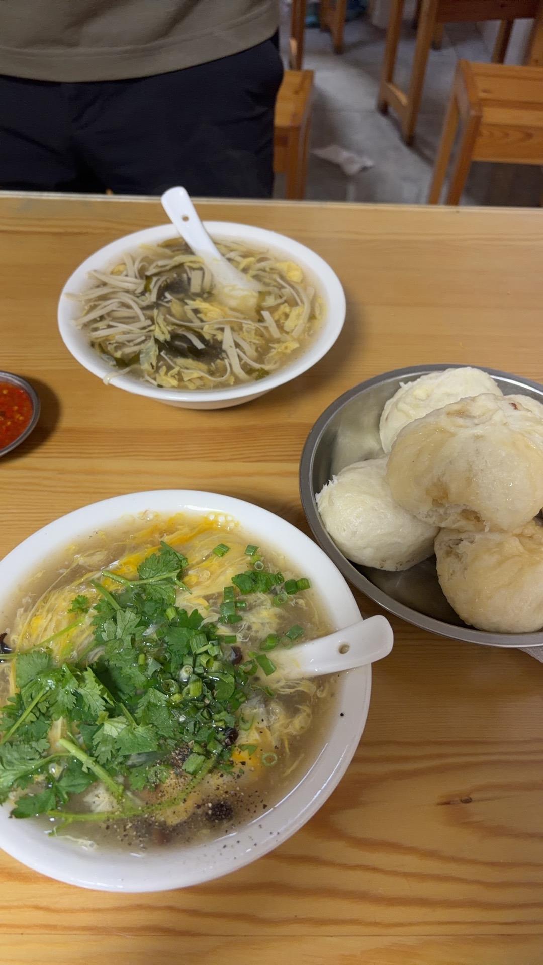 你经常吃外卖还是自己做饭喜欢在外面吃，不喜欢吃自己做的饭[呲牙]