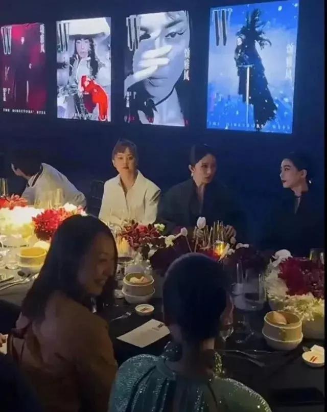 这几张图道尽了娱乐圈的现实
孙俪坐在那里完全被无视了
孙俪当时大红大紫的时候，你