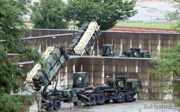 兄弟们，果然爹比儿子重要！
根据韩语报纸《朝鲜日报》报道，鉴于目前与伊朗的冲突，