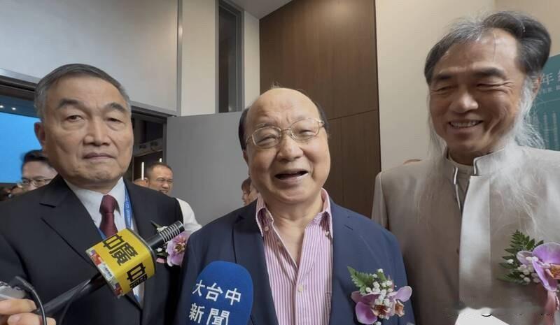 全台首间银发饭店开幕 胡志强想约马英九喝茶聊天

全台首间锁定银发族的饭店“高年