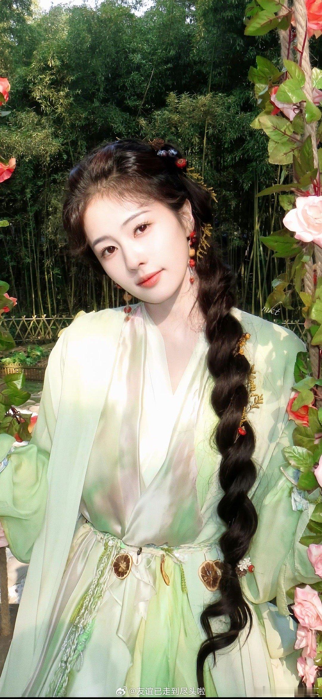 于正说白月梵星没扑大爆 专注《白月梵星》，白鹿演技在线，于正请勿多言，守护演员形