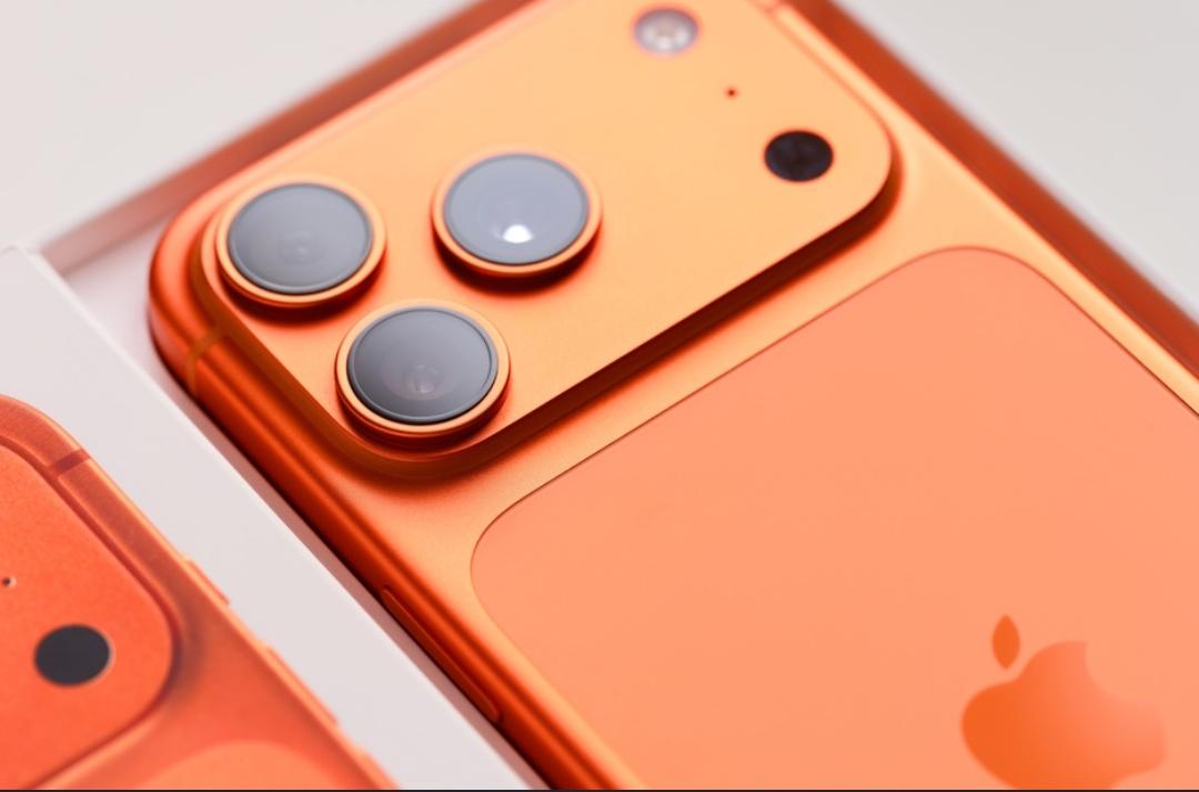 曝iPhone18Pro量产遇挑战苹果拿下台积电2nm大半产能，然后被内存卡了，